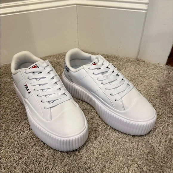 FILA Sandblast Oversole Sneakers - Picture 7 of 13